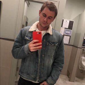 Meet your Posher, Austin